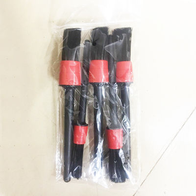 Ergonomische Autodetailbürste mit weichen Filamenten zur gründlichen Reinigung